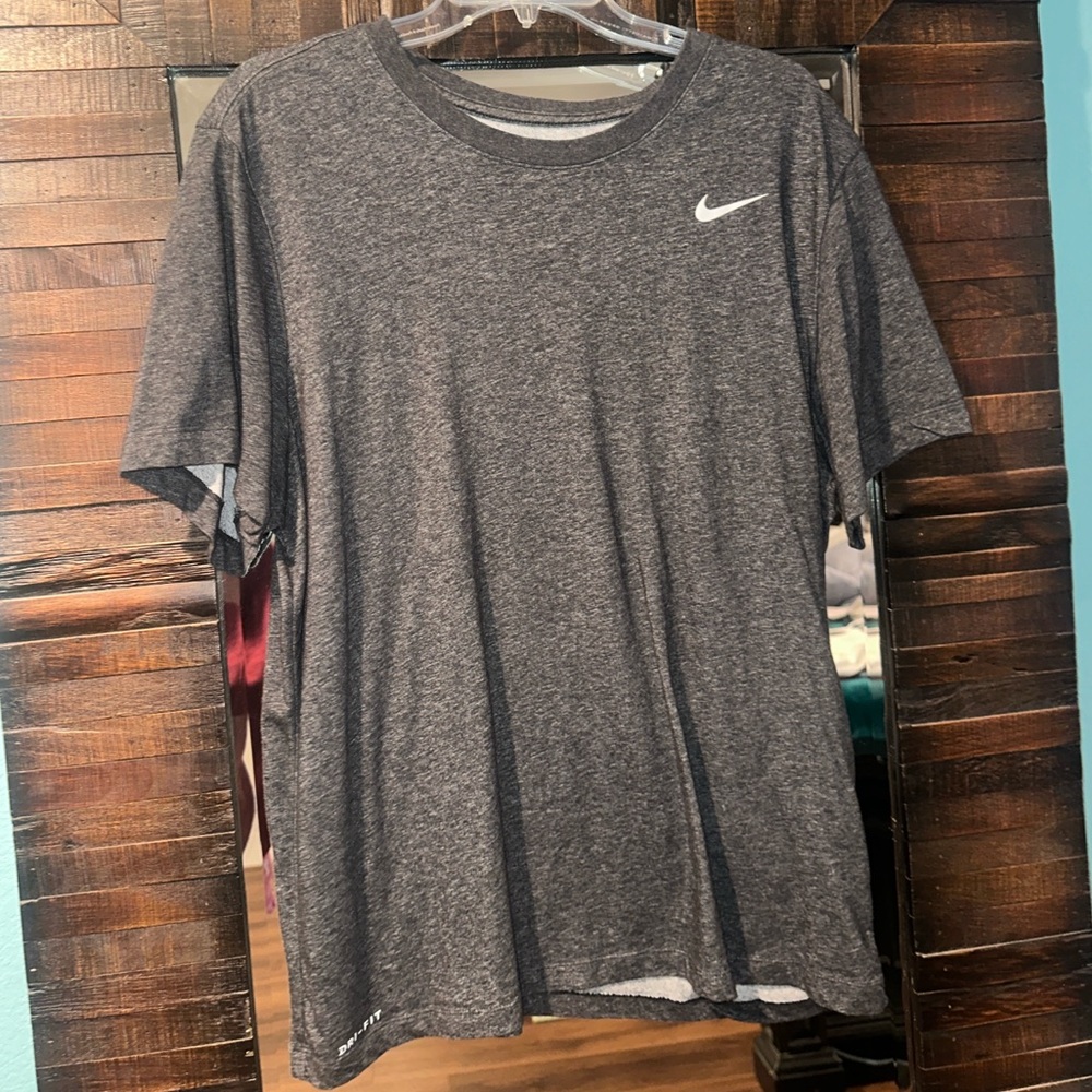 Nike Men's Charcoal Short Sleeve Tee